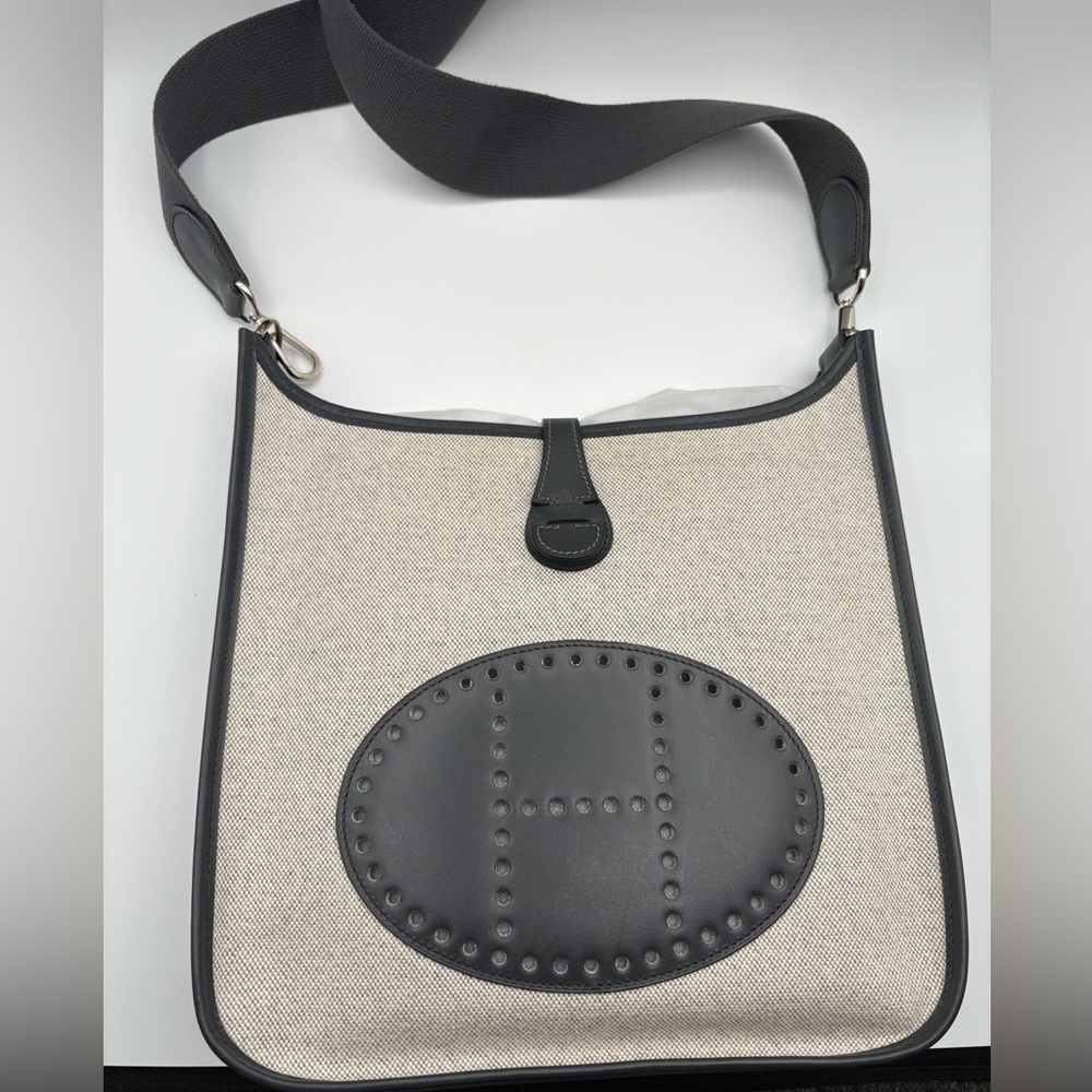 Hermes Evelyn PM Graphite Tadelakt Toile